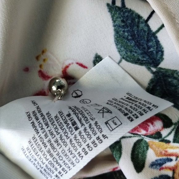 H&M Floral Spring Elegant Dress - Picture 6 of 10